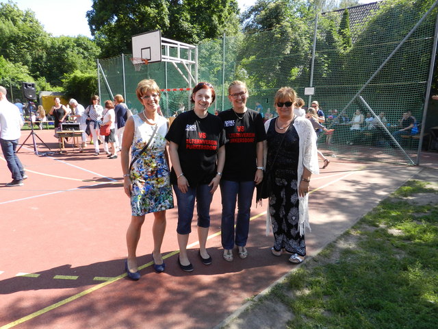 Stadträtin Beatrix Kaukal, Direktorin Anna Diasek und die OrganisatorInnen Gabriele Graf und Astrid Schwarz | Foto: privat