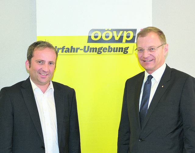 Bezirksparteiobmann Nationalrat Michael Hammer (links) und Landeshauptmann-Stellvertreter Thomas Stelzer. | Foto: ÖVP