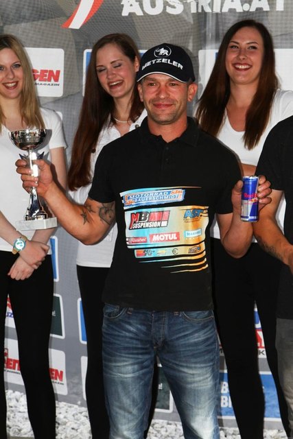 Rudi Bauer schafft trotz Verletzuzungdas schier Unglaubliche. | Foto: Karin Mandl