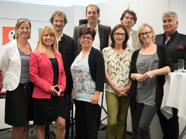 V.l.: Maria Moitz, Evelyn Zuschnegg (Leiterinnen alpha nova Leibnitz), Regionalleiter Alois Krammer, LAbg. Bernadette Kerschler, Sozialreferent Wolfgang Klemencic, Dionne Bischops, GF alpha nova Thomas Driessen, Michaela Hedenig (Leiterinnen alpha nova Leibnitz), KR Hans Kindermann. | Foto: KK