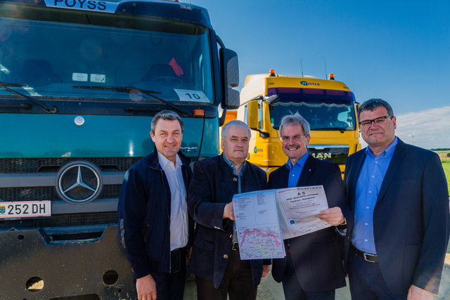 Leopold Poyss, Andreas Fichtinger, LR Karl Wilfing und Josef Winter. | Foto: Land NÖ