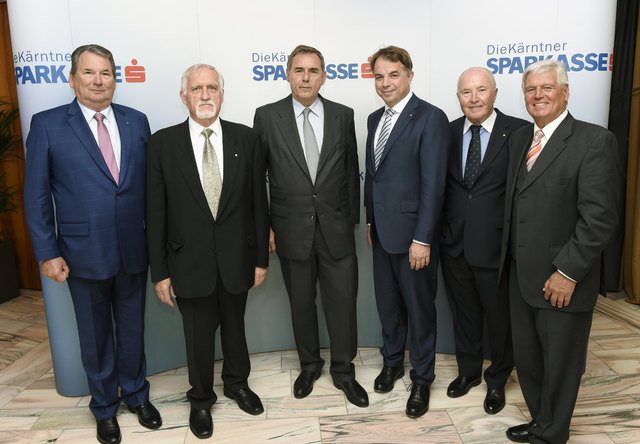 Sparkasse-Präsident Alois Hochegger, Univ.-Prof. Dietrich Kropfberger, Vorstandsvorsitzender  Johann Krainer, Vorstandsdirektor  Siegfried Huber, Reinhard Sladko, Vizepräsident Vinzenz Rauscher | Foto: Sparkasse/fritzpress