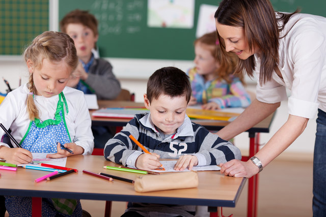 "Betreuung bis 16 Uhr ermöglicht Lernen und Freizeit zur Förderung der Kinder", sagt Hammerschmid. | Foto: contrastwerkstatt/Fotolia