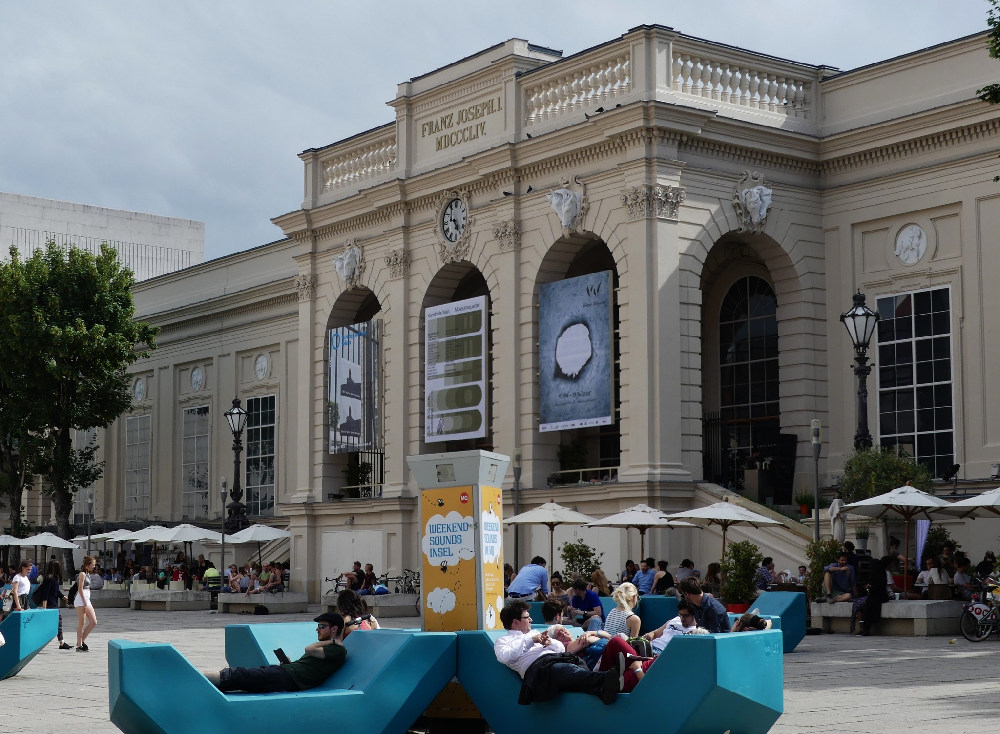 Beliebter Platz für die Jugend im Museumsquartier - Neubau