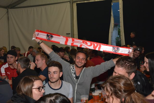 Auch beim zweiten Gruppenspiel der EURO 2016 gegen Portugal feierten zahlreiche Imster beim Public Viewing unser Nationalteam