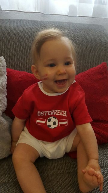 Leonie im Fußballfieber