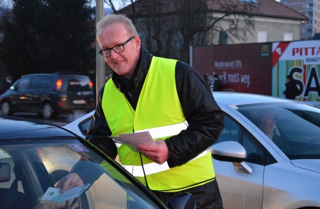 Im Dienste der Pendler: Für den Umstieg auf "Öffis" fordert Franz Gosch billigere Verbund-Tarife. | Foto: FCG