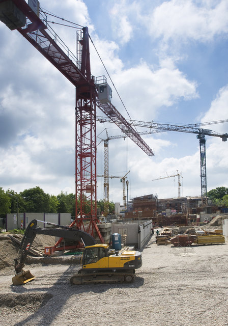 Am 20. Juni wurde der Anhänger aufgefunden, nach dem Bagger samt Zubehör wird jedoch weiterhin gesucht. | Foto: SYMBOLBILD: mev.de