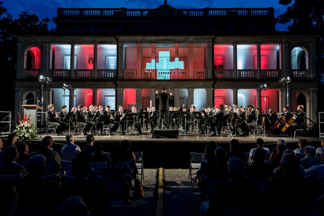 Auswärtsspiel für Innsbrucker Promenadenkonzerte in Ischgl am 8. Juli 2016 mit dem Symphonischen Blasorchester des Schweizer Armeespiels. | Foto: Militärmusik