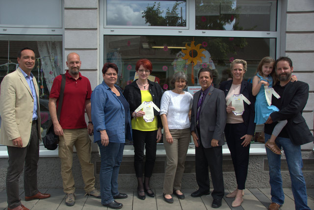 Hochrangige Vertreter von Stadt und Wirtschaftskammer feierten mit Martina Stiegler die Geschäftseröffnung am Hauptplatz.