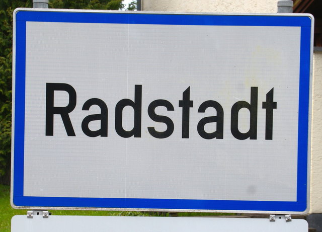 In Radstadt wollte eine Altenmarkterin einen Parkschaden zur Anzeige bringen und wurde von den Beamten gleich selbst angezeigt. | Foto: Angelika Pehab
