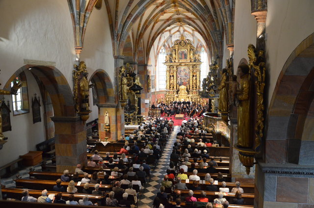 Über 300 Besucher fanden sich zur offiziellen Eröffnung der Musikwochen Millstatt in der Stiftskirche ein