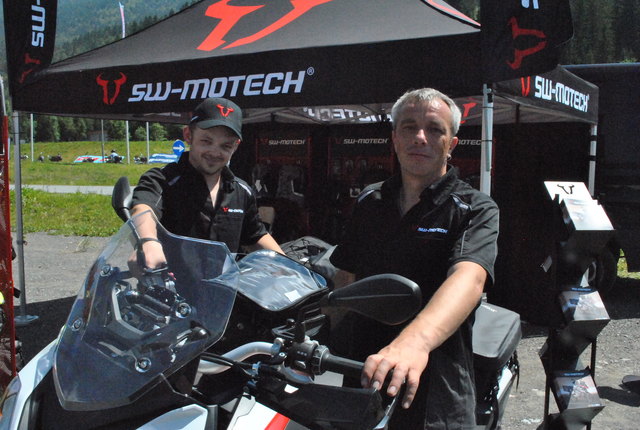 In Schwarz trotzten Kai Jockel (li.) und Konstantin Maier für ihr Team der Hitze