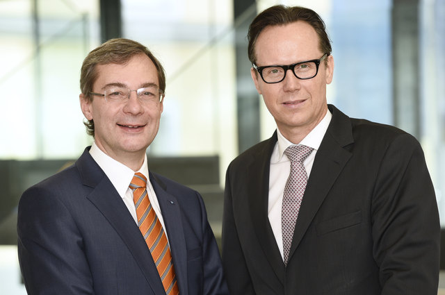 Alex Greiner (li.) ist seit Juni 2013 Präsident der Industriellenvereinigung in OÖ. Gemeinsam auf dem Bild mit Joachim Haindl-Grutsch, Geschäftsführer der IV Oberösterreich.