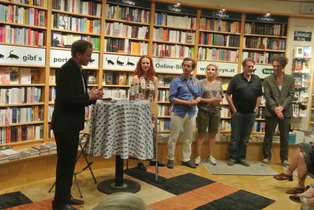 Heunburg Theater zu Gast in der Buchhandlung Heyn: Amrei Baumgartl, Max Berger, Daniela Graf, Franz Robert Ceeh, Christian Reiner | Foto: kultur-arbeiter.at