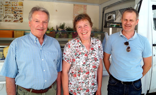 Paul und Rosi Winklhofer mit ihrem Nachfolger Georg Wimmer.