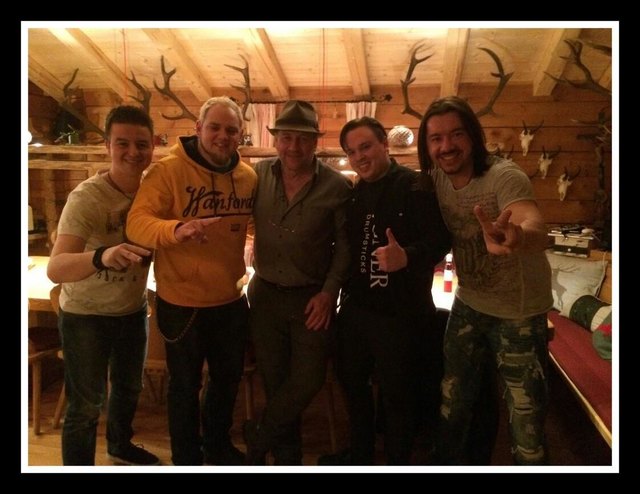 Dominik Ofner und "Die Band" dürfen beim Münchner Oktoberfest spielen.