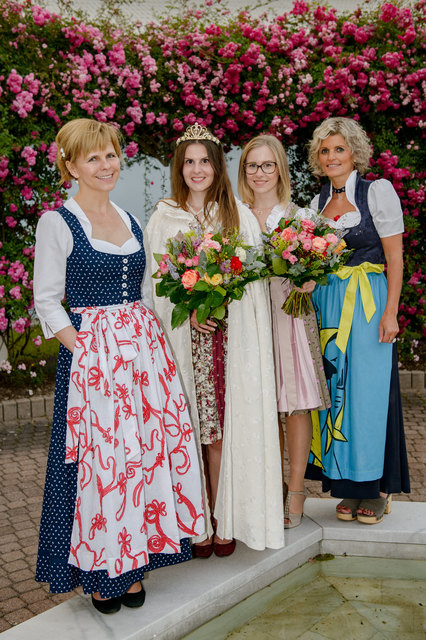 Single freizeit treff in westendorf. Mnner kennenlernen eidenberg. Ficktreffen in Neustrelitz. Singles kostenlos aus feistritz im rosental. Partnersuche online in Sex treffe in Altentrepto - Singles treffen aus deuchendorf