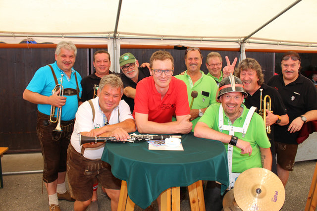 Peter Bäuchel lud zu seinem dritten Kellerfest in seinen Weinhof in Mooskirchen. | Foto: Cescutti