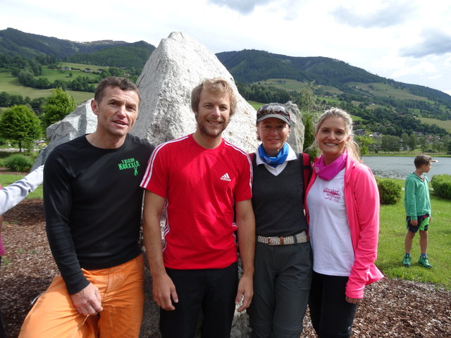 Bergführer Christian Steger, Profikletterer Guido Unterwurzacher, Kathi Steiner (Weißsee Gletscherwelt) und Lisa Loferer (GF TVB Uttendorf) | Foto: TVB Uttendorf