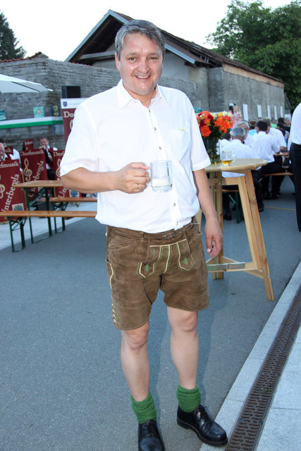 Bgm. Alois Resch lud die Bevölkerung zum Dämmerschoppen. | Foto: KK