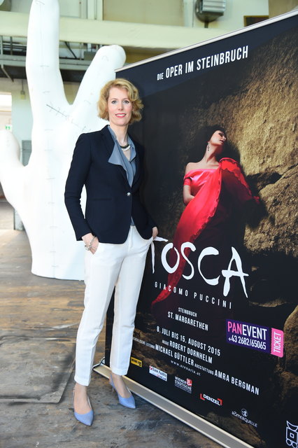 Intendantin Maren Hofmeister findet die erhaltene Auszeichnung "großartig für die Oper im Steinbruch". | Foto: Tosca
