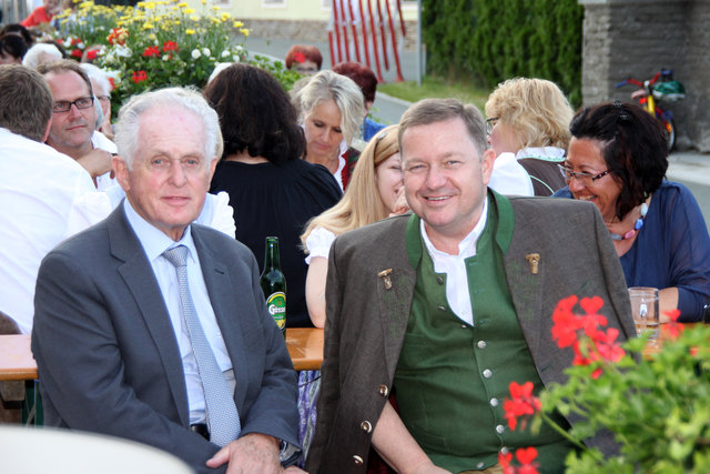 LT.Präsident a. D. Reinhold Purr und NAbg. Werner Amon waren ebenfalls unter den Gratulanten. | Foto: KK