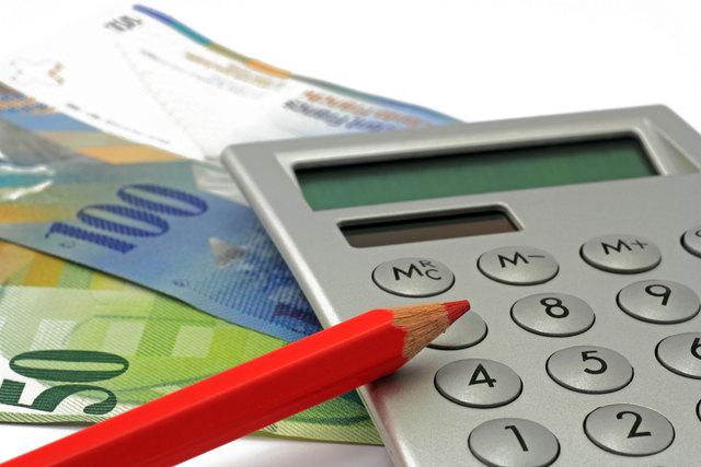 Kann ein Elternteil den Unterhalt nicht bezahlen, bekommt es einen Vorschuss. | Foto: Schlierner/Fotolia