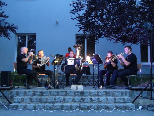 Mit den "Brass Brothers" ging es mit einem Streifzug durch die Welt der Musik und eigenen Arrangements beim Kultur-Genussreigen Gamlitz in die kurze Sommerpause.