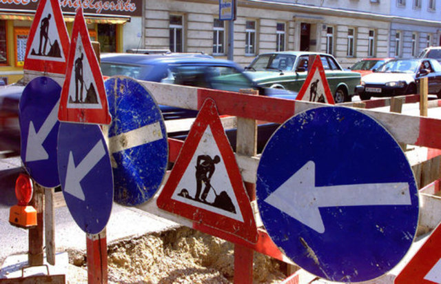 Die Rohrverlegungsarbeiten machen die Alsergrunder Hörlgasse zum Nadelöhr der ganzen Stadt. | Foto: bz