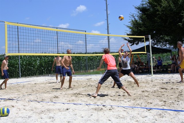 Strandgefühle auf der Trendsportanlage in Werndorf: bis zum Regen wurde gebeacht.