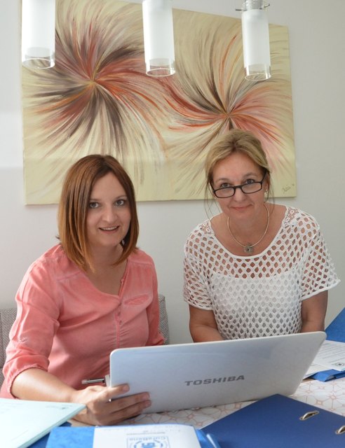 Anna & Astrid Oberklammer vermitteln selbstständiges Pflegepersonal.