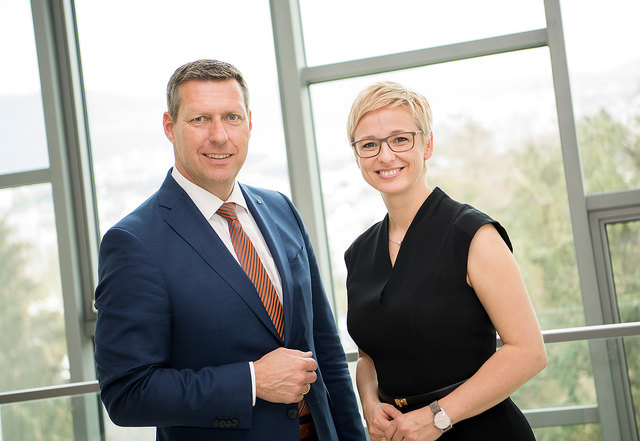 WB-Direktor Wolfgang Greil und Landesobfrau Doris Hummer: 86 Prozent Zustimmung für die laufende WB-Arbeit.