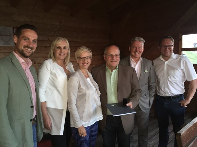 Thomas Brindl, Angelika Winzig, Doris Hummer, Stefan Wenninger, Norbert Hartl und Florian Fellinger (v.l.). | Foto: Wirtschaftsbund