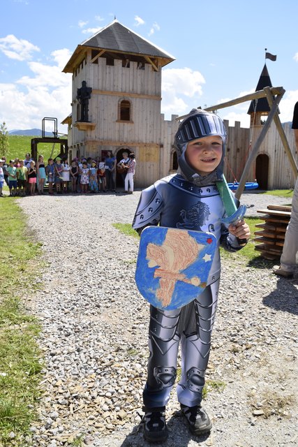 Itter-Ritter Liam der Große vor seiner neuen Burg