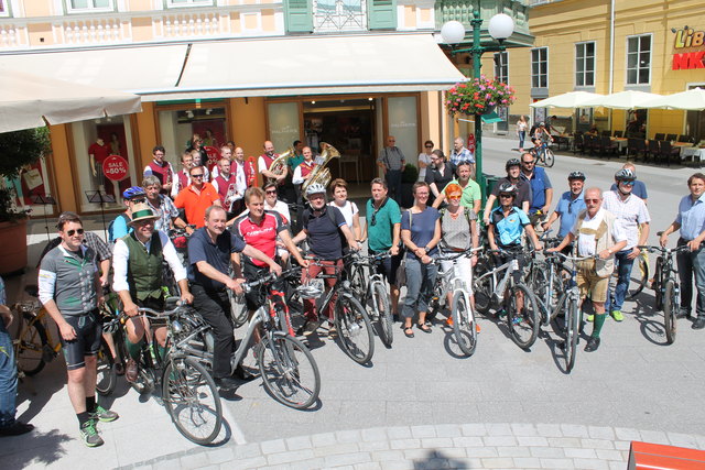 Gestartet wurde die gemeinsame Radtour im Bad Ischler Zentrum. Danach ging es über den Dammweg bis zum Gasthof "zur Wacht".