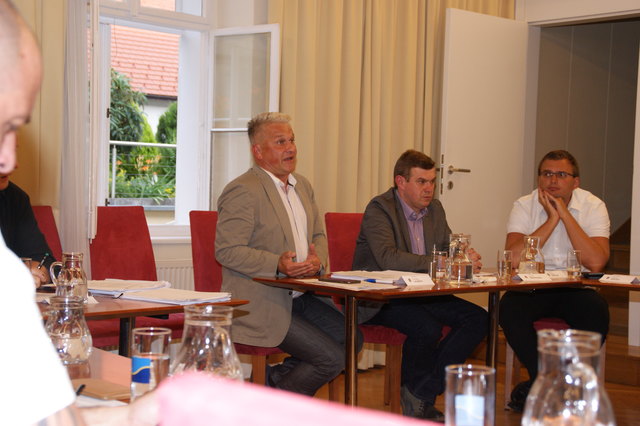 Die Opposition stimmte für den Abänderungsantrag von FPÖ-Gemeinderat Christian Lausch. Foto: ag