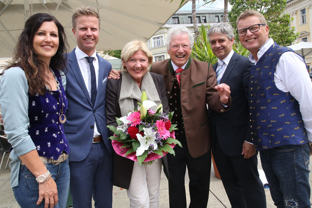 Singen vom Feinsten , Richi di Bernardo , Mathiaschitz u. Sponsoren , Hirter , Raiffeisen ..