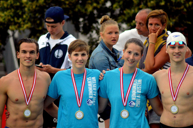 Mixed-Staffel: Philipp Jaksche, Alexandra Raus, Lina Ahorner und Alexander Jaksche (v.l.).