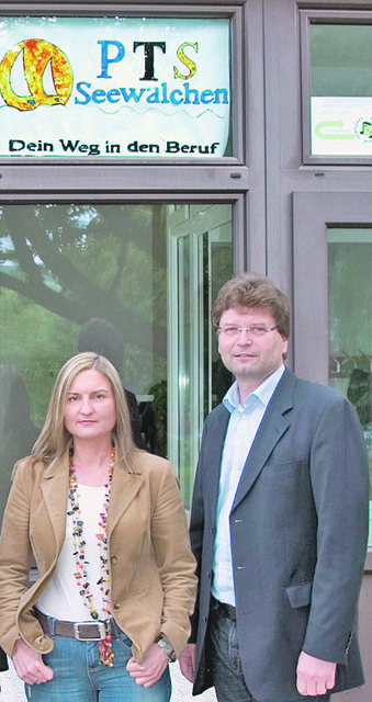 Hauschildt-Buschberger (l.) und Hirz drängen auf einen raschen Neubau.