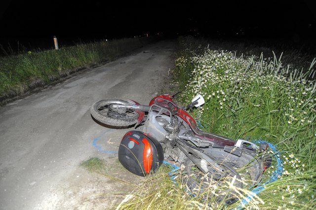 L011 Inzing Schwerer Motorrad Unfall
1 Person musste Reanimiert werden. | Foto: zeitungsfoto.at