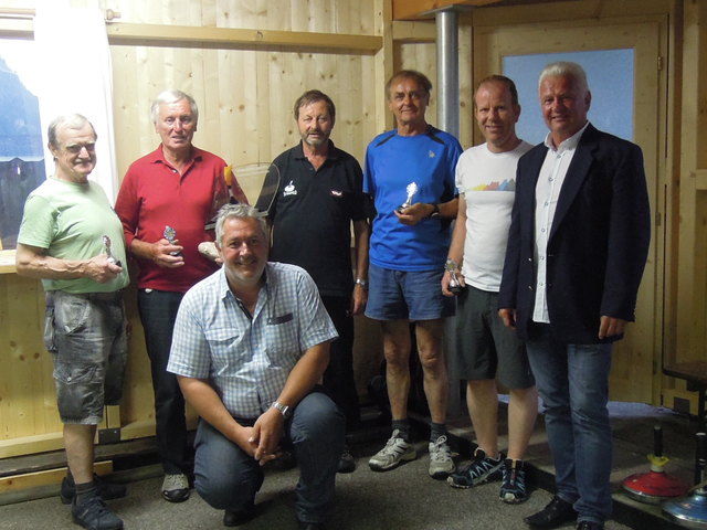 Dorfmeister 2016 v.l. Peter Demetz, Franz Prantl, Obm. der Schützenkompanie Erich Hölzl, Turnierleiter Pepi Stubenvoll, Andreas Hirner, Harald Zwischenberger und Vizebgm. Fritz Fischler