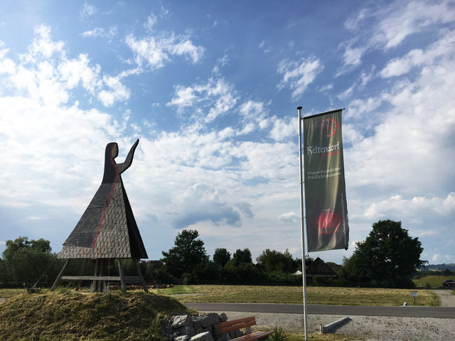 Das Keltendorf Mitterkirchen im Machland lockt seit 1991 Besucherinnen in die Region. | Foto: Leader Region Perg-Strudengau