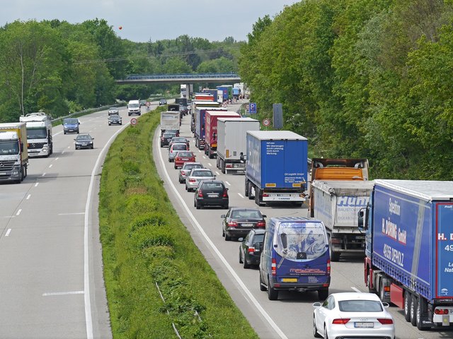 "Die Auswirkungen der Grenzkontrollen auf den Reiseverkehr sind das zentrale Thema der heurigen Reisesaison", sagt Markus Achleitner (ÖAMTC).