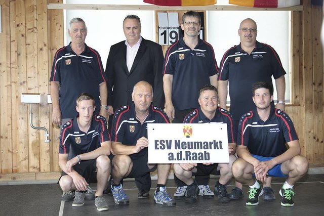 Dem im Vorderfeld platzierten burgenländischen Vertreter gratulierte auch Sportminister Hans Peter Doskozil. | Foto: ESV Neumarkt