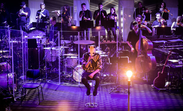 Cro mit seiner MTV Unplugged Open Air Tour 2016 in Wiesen.