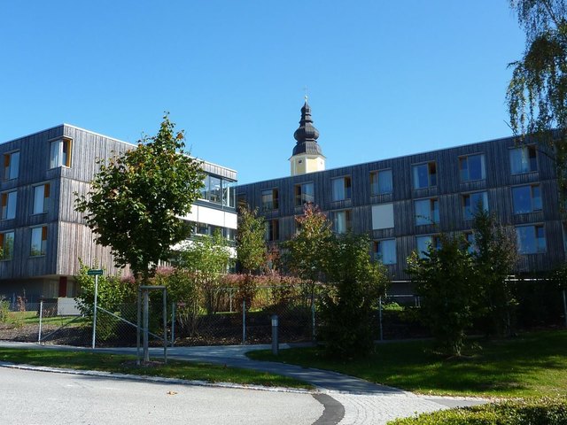 Die Teilnehmer mssen am Ende der Bewerbsbahn ein Ziel mit einem Wasserstrahl treffen. Eine offene Kupplung zum Beispiel, fllt hier sofort auf. esternberg in Obersterreich - Thema auf assessment-software.com