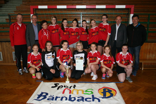 Die Handball-Mädchen der NMS Bärnbach erreichten in Kärnten den fünften Platz. | Foto: KK
