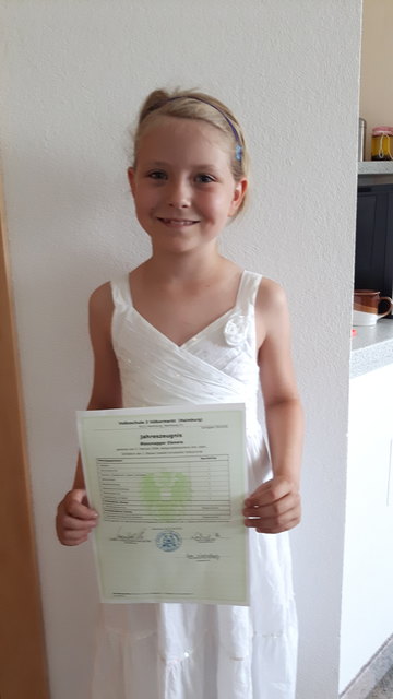 Elenore Blassnegger, Volkschule 3 in Haimburg, 2 Klasse