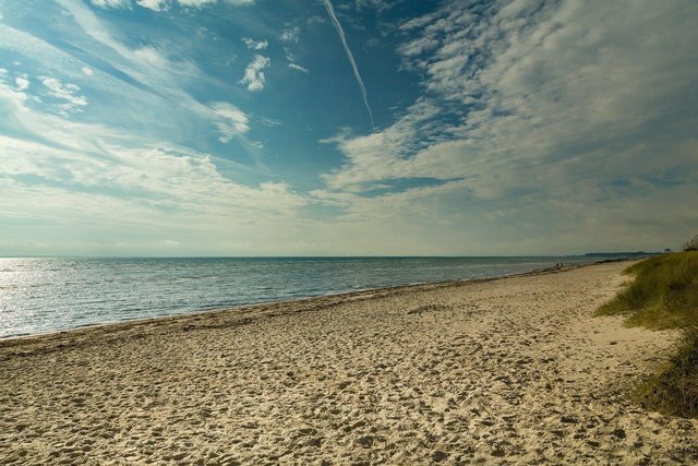 Mit meinem Gedicht: MEERESPOESIE wünsche Euch allen ein entspanntes Wochenende; vielleicht inmitten von Ebbe & Flut "im Wandel der Gezeiten",  mit lieben Grüßen Hildegard Stauder